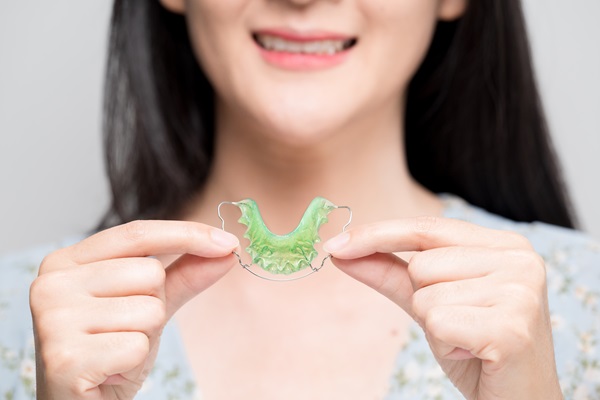 What Happens When People Do Not Wear Their Orthodontic Retainers